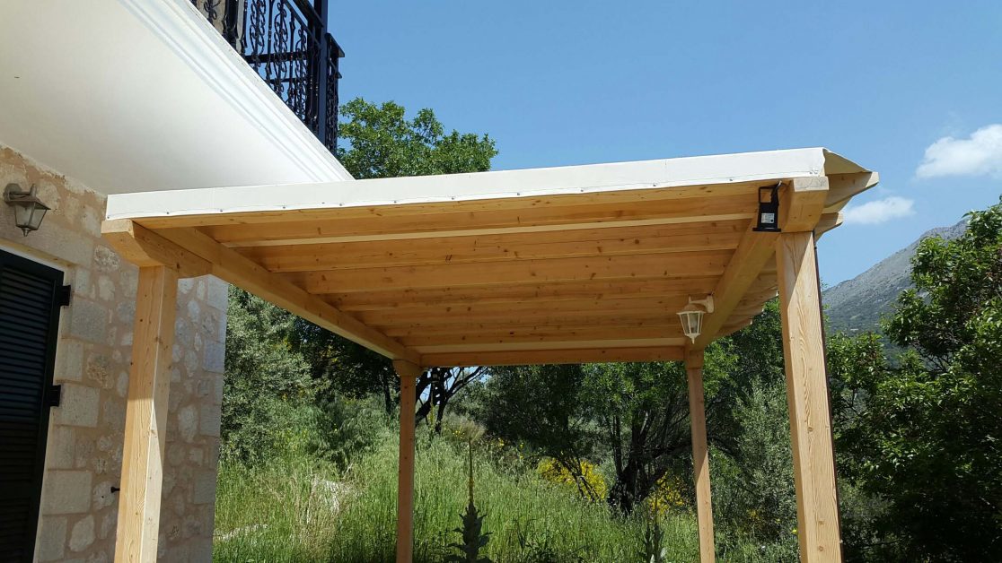 Lefkas Domi Dyo Diorofes Katoikies Agios Petros