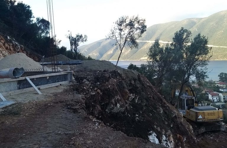 Lefkas Domi Tesseris Isogeies Petrines Katoikies Vasiliki